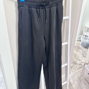 NWT Women’s Black All in Motion pants size small